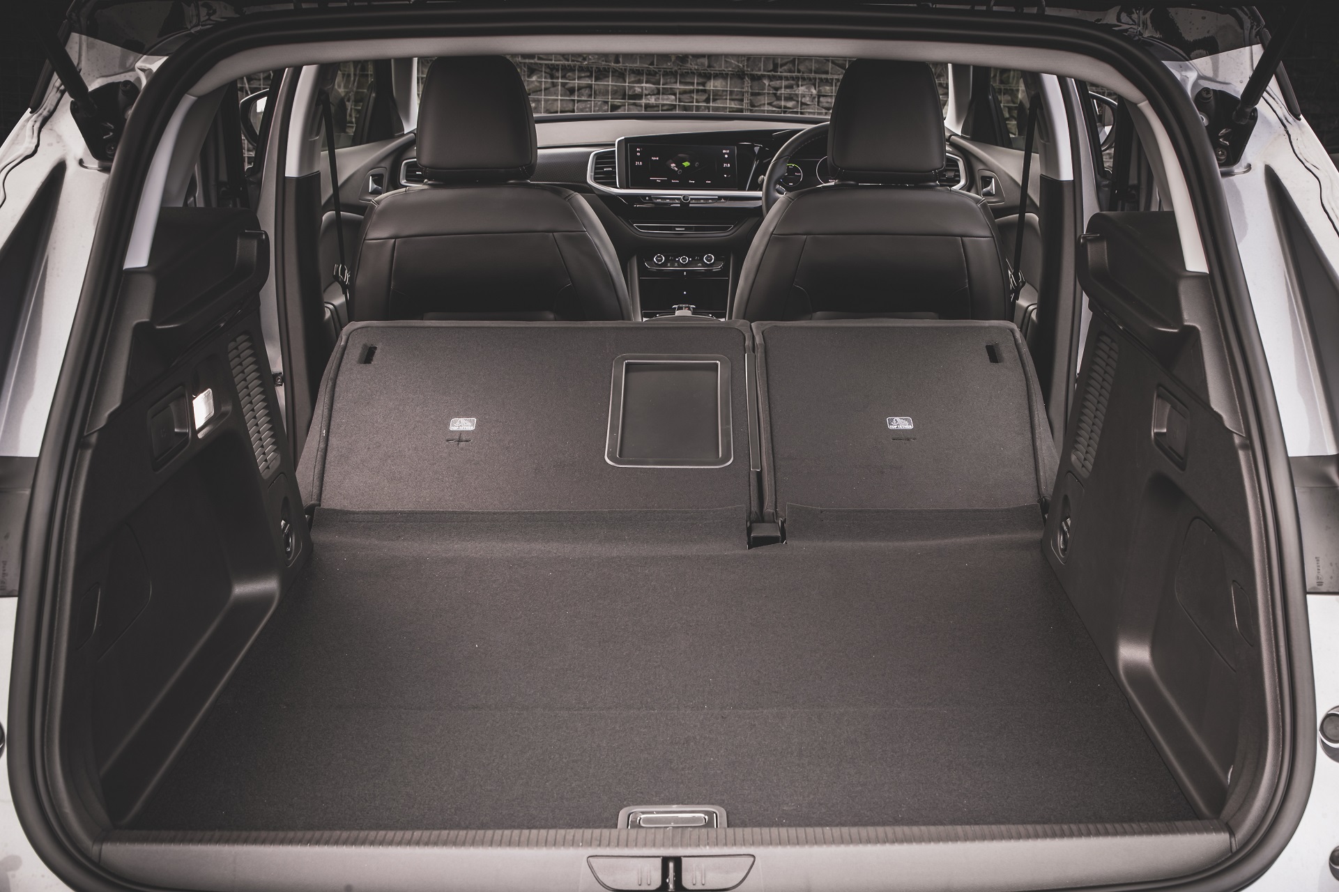 2022 Vauxhall Grandland GS Line Trunk Wallpapers #62 of 66