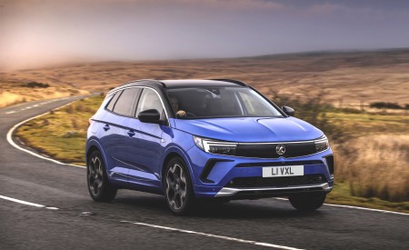 2022 Vauxhall Grandland Ultimate Front Three-Quarter Wallpapers 450x275 (15)