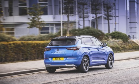 2022 Vauxhall Grandland Ultimate Rear Three-Quarter Wallpapers 450x275 (51)
