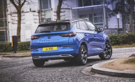 2022 Vauxhall Grandland Ultimate Rear Three-Quarter Wallpapers 450x275 (52)