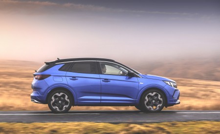 2022 Vauxhall Grandland Ultimate Side Wallpapers 450x275 (9)