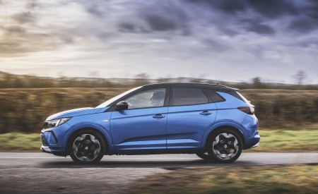 2022 Vauxhall Grandland Ultimate Side Wallpapers 450x275 (47)