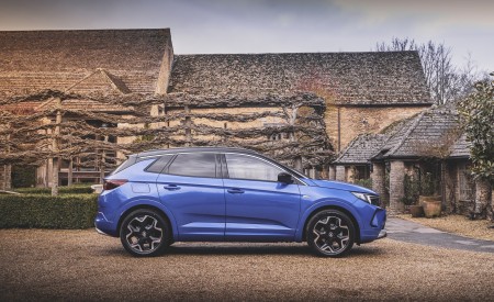 2022 Vauxhall Grandland Ultimate Side Wallpapers 450x275 (69)