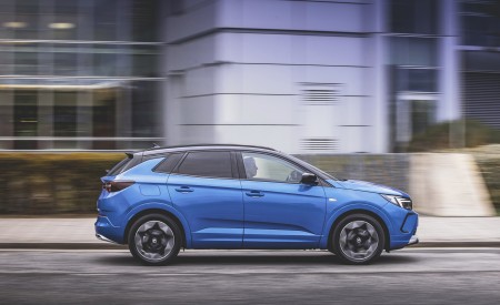 2022 Vauxhall Grandland Ultimate Side Wallpapers 450x275 (53)