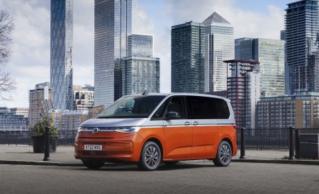 2022 Volkswagen Multivan UK version Front Three-Quarter Wallpapers 450x275 (15)