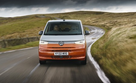 2022 Volkswagen Multivan UK version Front Wallpapers 450x275 (9)