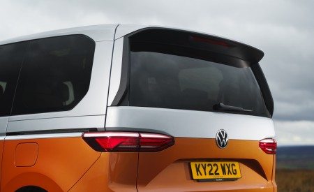 2022 Volkswagen Multivan UK version Rear Wallpapers 450x275 (27)