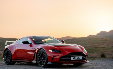 2023 Aston Martin V12 Vantage Front Three-Quarter Wallpapers 450x275 (20)