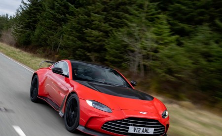 2023 Aston Martin V12 Vantage Front Wallpapers 450x275 (4)