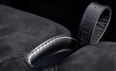 2023 Aston Martin V12 Vantage Interior Detail Wallpapers  450x275 (34)