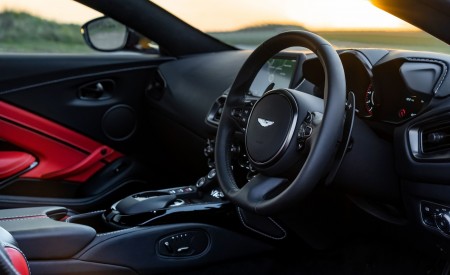 2023 Aston Martin V12 Vantage Interior Wallpapers 450x275 (31)