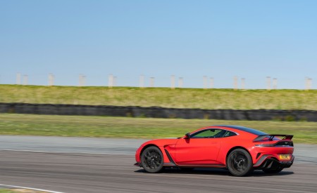 2023 Aston Martin V12 Vantage Rear Three-Quarter Wallpapers 450x275 (17)