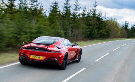 2023 Aston Martin V12 Vantage Rear Three-Quarter Wallpapers 450x275 (5)