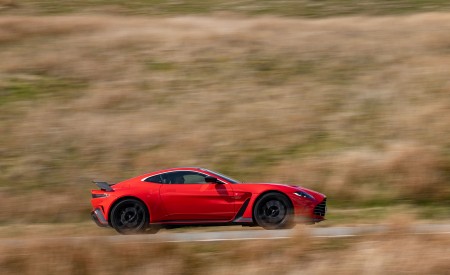 2023 Aston Martin V12 Vantage Side Wallpapers 450x275 (7)