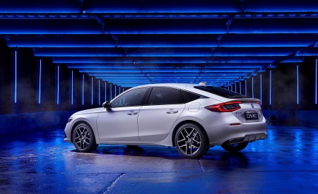 2023 Honda Civic eHEV Rear Three-Quarter Wallpapers 450x275 (2)