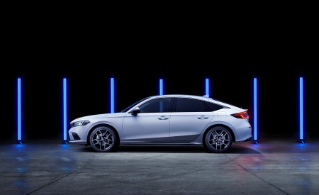 2023 Honda Civic eHEV Side Wallpapers 450x275 (3)