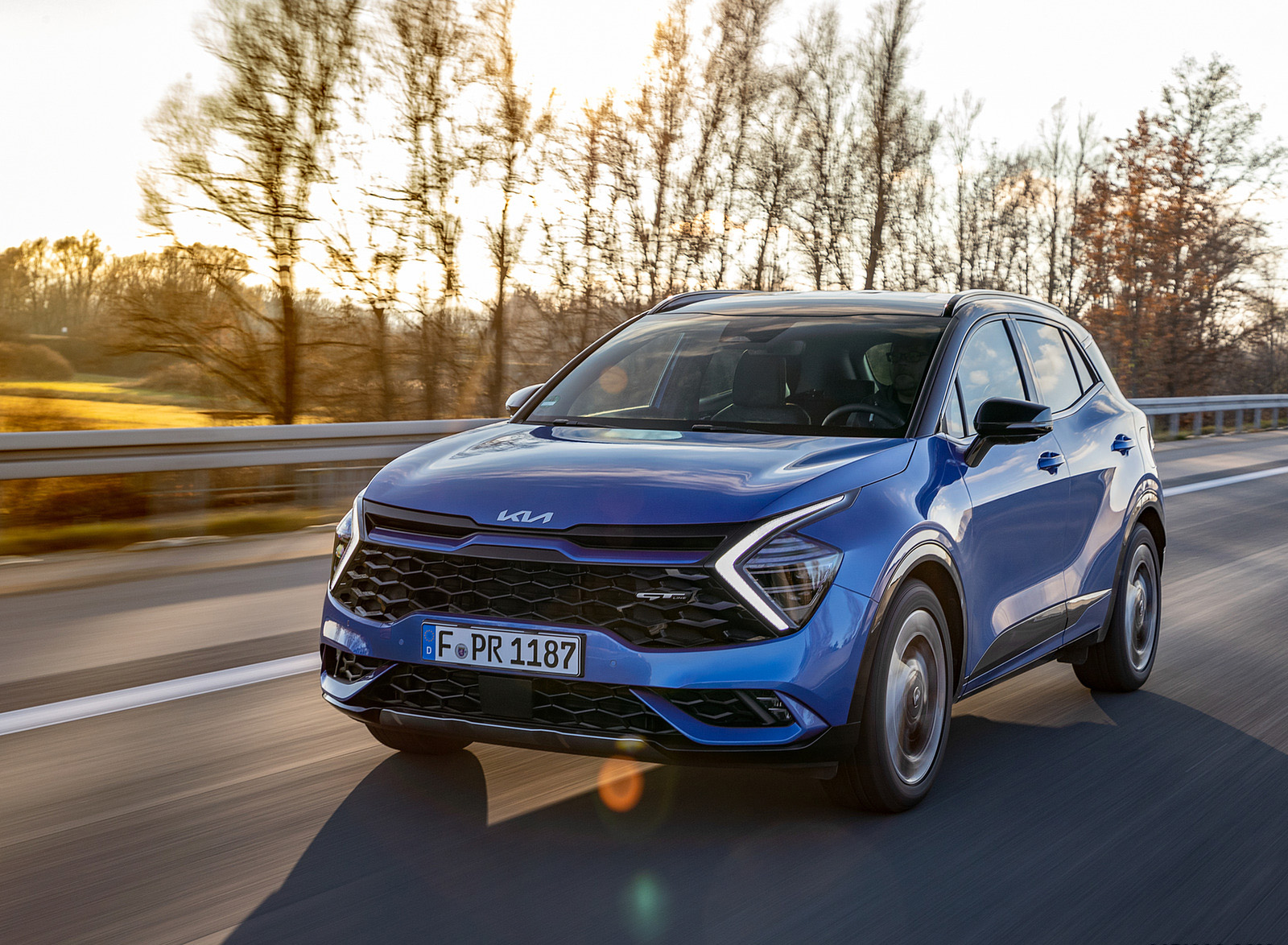 2023 Kia Sportage (Color: Blue Flame; Euro-Spec) Front Wallpapers #63 of 106