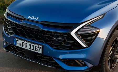 2023 Kia Sportage (Color: Blue Flame; Euro-Spec) Front Wallpapers 450x275 (71)