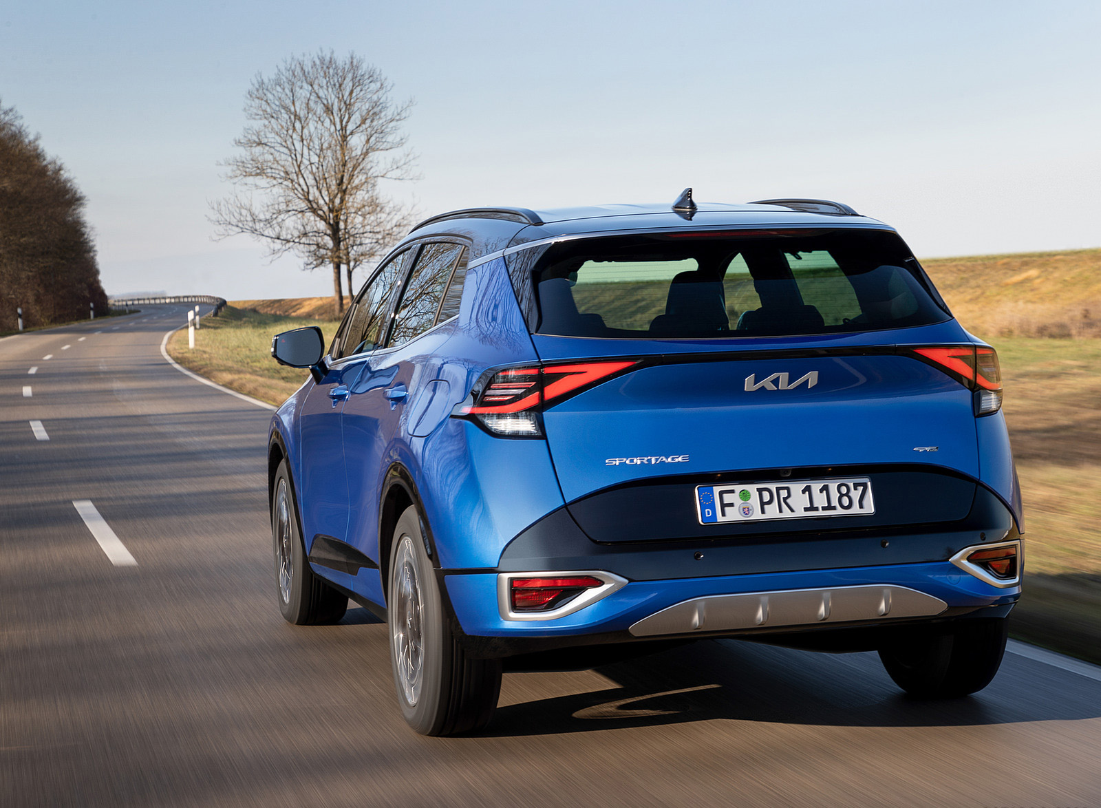 2023 Kia Sportage (Color: Blue Flame; Euro-Spec) Rear Wallpapers #64 of 106