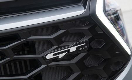 2023 Kia Sportage (Color: Lunar Silver; Euro-Spec) Badge Wallpapers 450x275 (13)