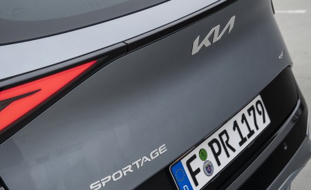 2023 Kia Sportage (Color: Lunar Silver; Euro-Spec) Detail Wallpapers 450x275 (18)