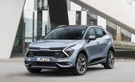 2023 Kia Sportage (Color: Lunar Silver; Euro-Spec) Front Three-Quarter Wallpapers 450x275 (9)