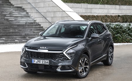 2023 Kia Sportage (Color: Penta Metal; Euro-Spec) Front Three-Quarter Wallpapers 450x275 (26)
