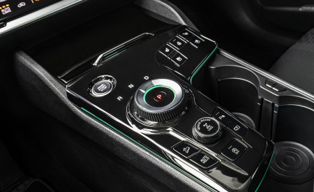 2023 Kia Sportage HEV Base-Line (Euro-Spec) Central Console Wallpapers 450x275 (101)