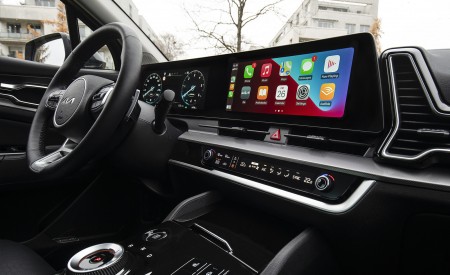 2023 Kia Sportage HEV Base-Line (Euro-Spec) Central Console Wallpapers 450x275 (102)
