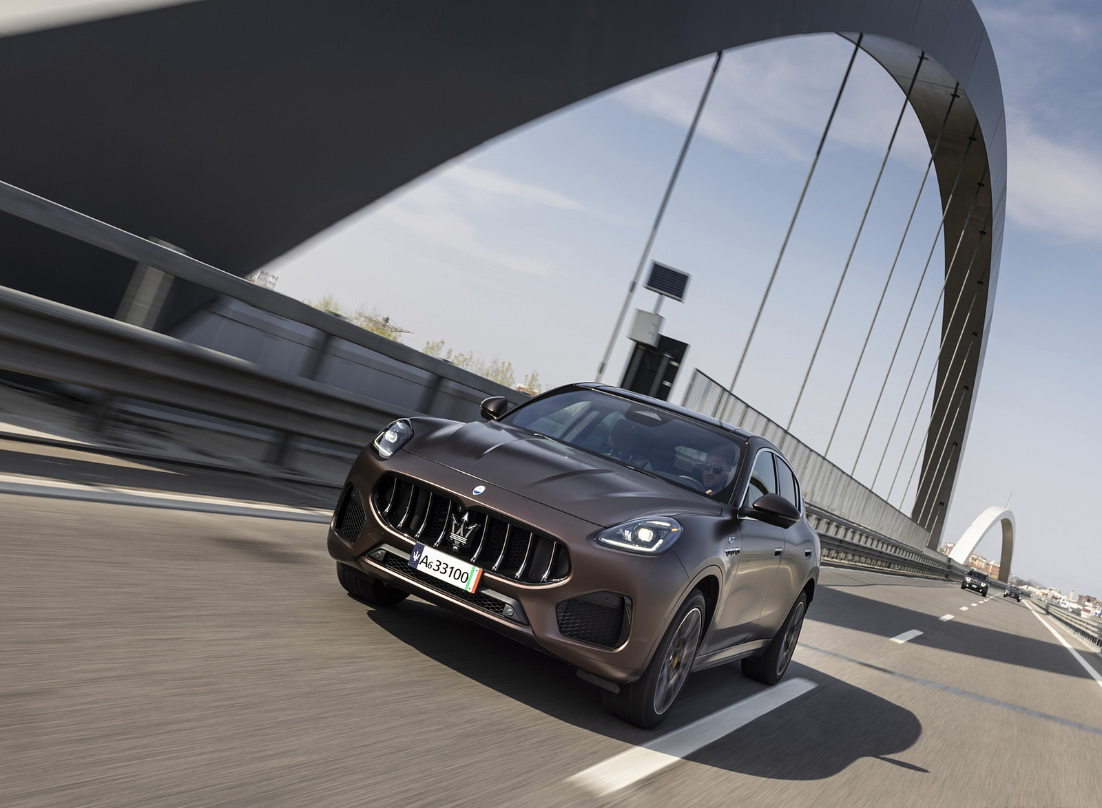2023 Maserati Grecale GT (Color: Bronzo Opaco) Front Wallpapers (5)