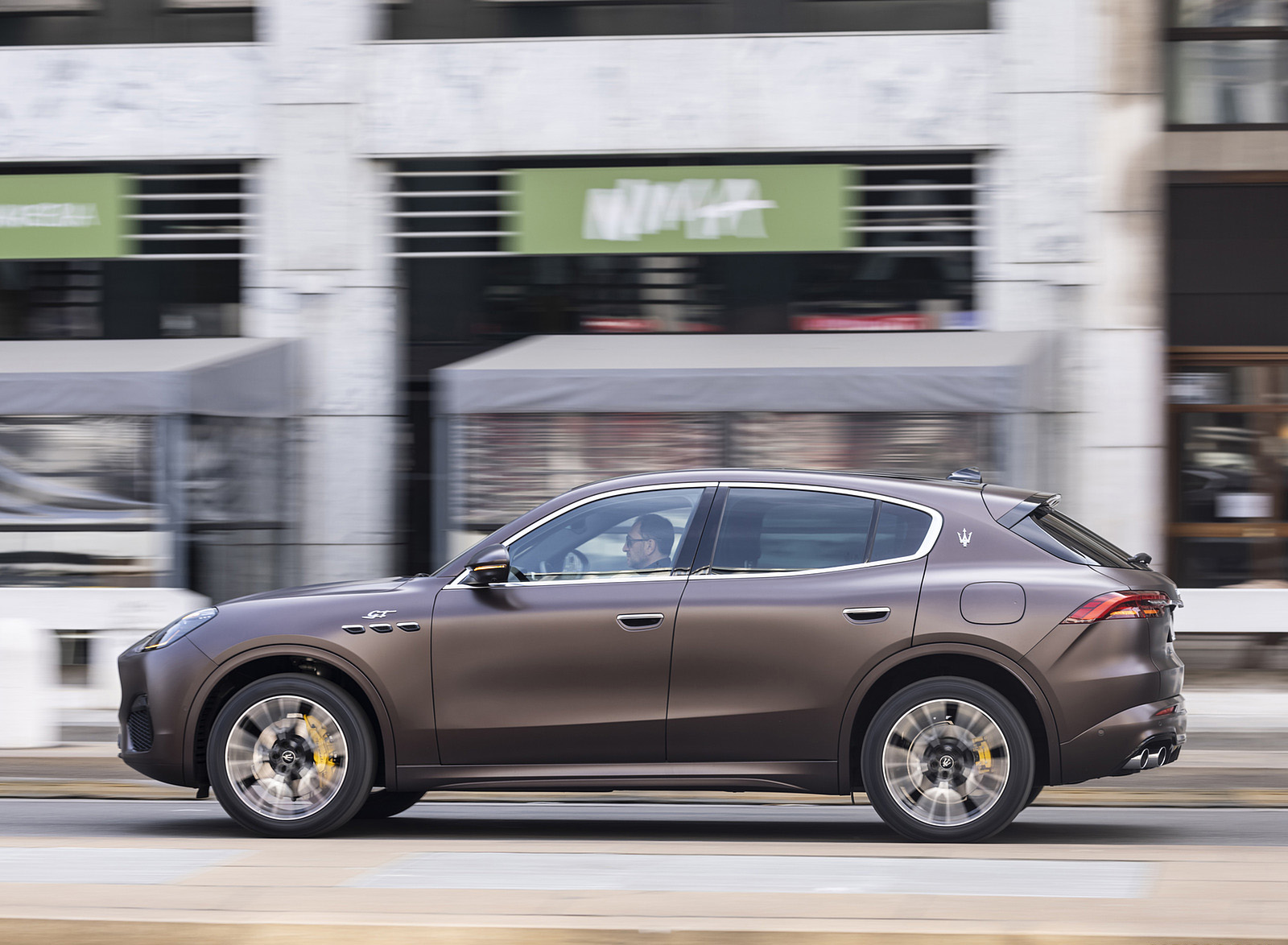 2023 Maserati Grecale GT (Color: Bronzo Opaco) Side Wallpapers (8)