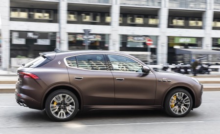 2023 Maserati Grecale GT (Color: Bronzo Opaco) Side Wallpapers 450x275 (9)