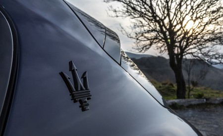 2023 Maserati Grecale Modena (Color: Blu Nobile) Badge Wallpapers 450x275 (27)