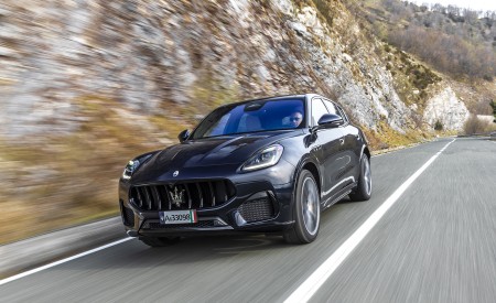 2023 Maserati Grecale Modena (Color: Blu Nobile) Front Wallpapers 450x275 (6)