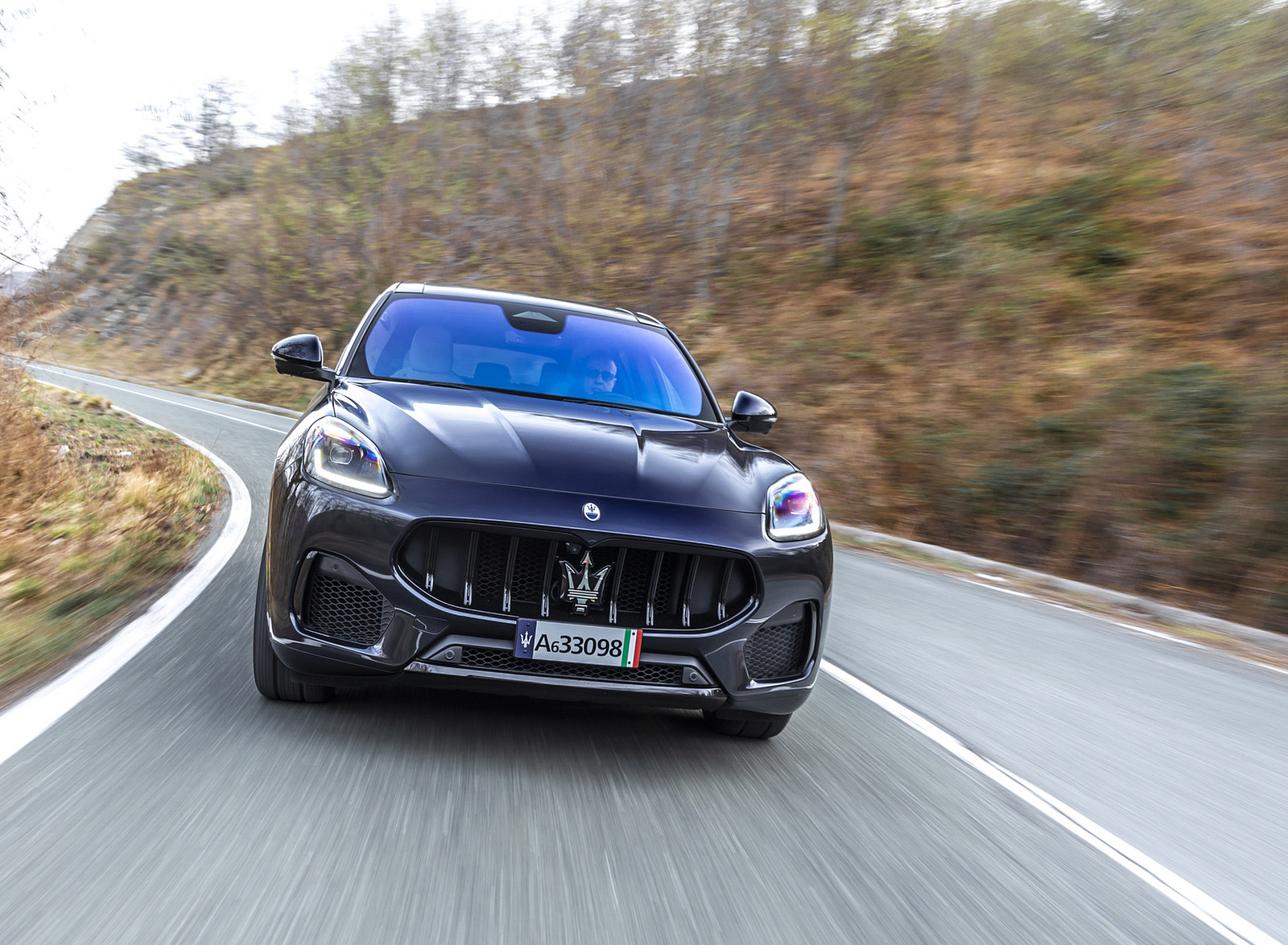 2023 Maserati Grecale Modena (Color: Blu Nobile) Front Wallpapers (7)