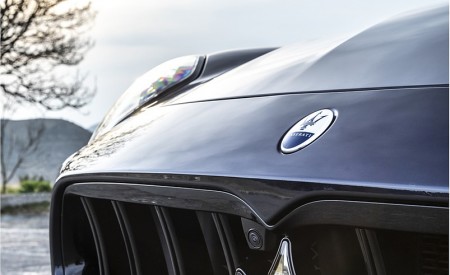 2023 Maserati Grecale Modena (Color: Blu Nobile) Grille Wallpapers 450x275 (17)