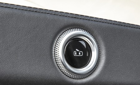 2023 Maserati Grecale Modena (Color: Blu Nobile) Interior Detail Wallpapers 450x275 (37)