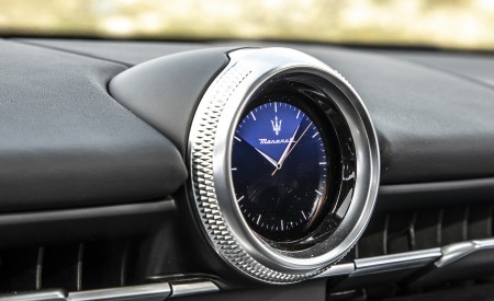 2023 Maserati Grecale Modena (Color: Blu Nobile) Interior Detail Wallpapers 450x275 (40)