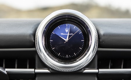 2023 Maserati Grecale Modena (Color: Blu Nobile) Interior Detail Wallpapers 450x275 (41)
