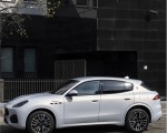 2023 Maserati Grecale Modena (Color: Grigio Cangiante) Side Wallpapers 150x120 (49)