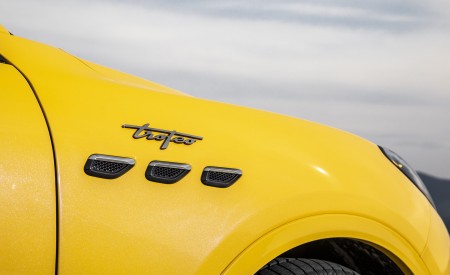 2023 Maserati Grecale Trofeo (Color: Giallo Corse) Detail Wallpapers 450x275 (43)