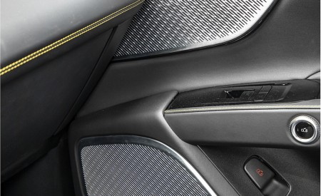 2023 Maserati Grecale Trofeo (Color: Giallo Corse) Interior Detail Wallpapers 450x275 (52)