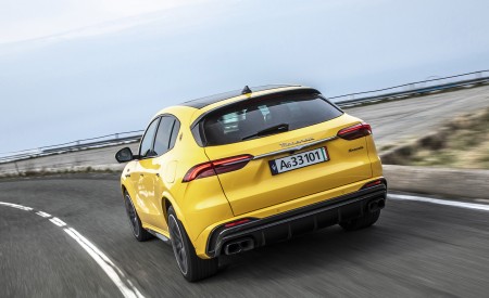 2023 Maserati Grecale Trofeo (Color: Giallo Corse) Rear Wallpapers 450x275 (12)