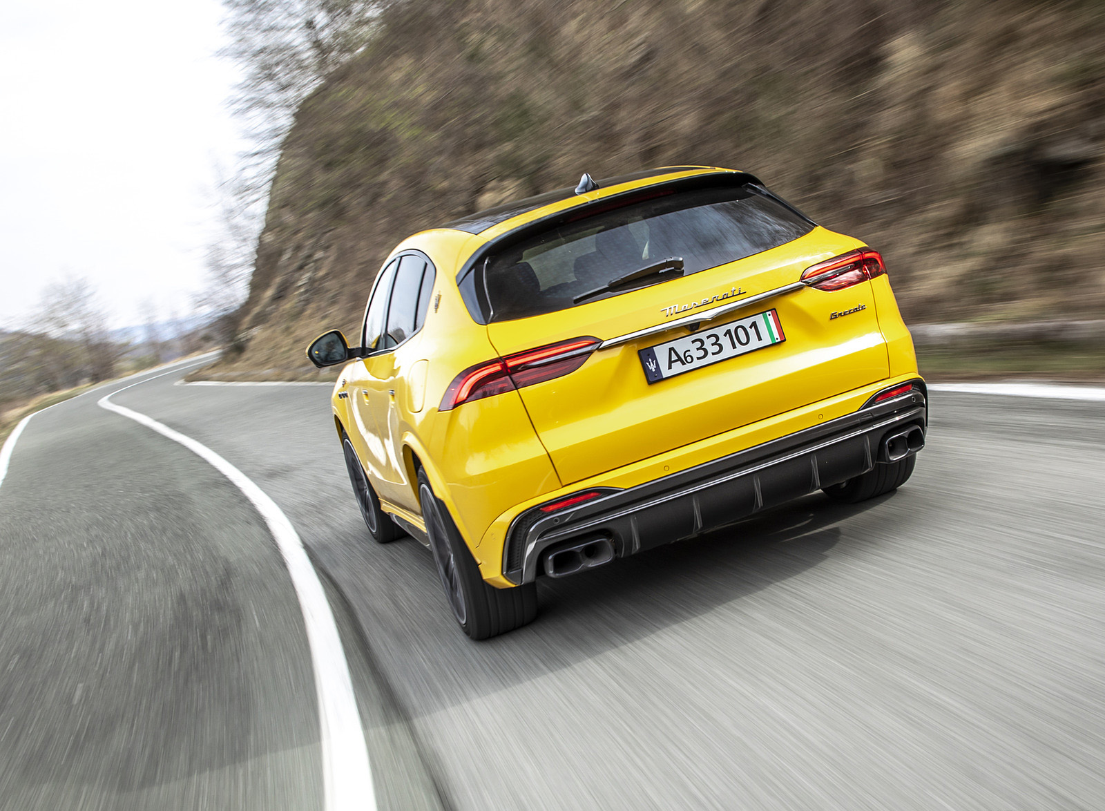 2023 Maserati Grecale Trofeo (Color: Giallo Corse) Rear Wallpapers (11)
