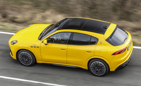 2023 Maserati Grecale Trofeo (Color: Giallo Corse) Top Wallpapers 450x275 (24)