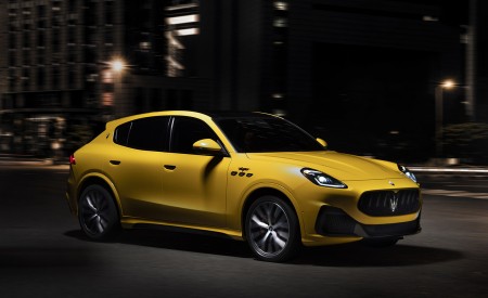 2023 Maserati Grecale Trofeo Front Three-Quarter Wallpapers 450x275 (64)