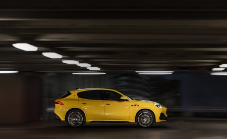2023 Maserati Grecale Trofeo Side Wallpapers  450x275 (65)