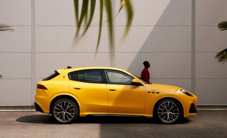 2023 Maserati Grecale Trofeo Side Wallpapers 450x275 (70)