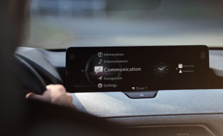 2023 Mazda CX-60 PHEV Central Console Wallpapers 450x275 (54)