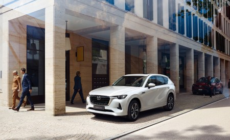 2023 Mazda CX-60 PHEV Front Three-Quarter Wallpapers 450x275 (25)